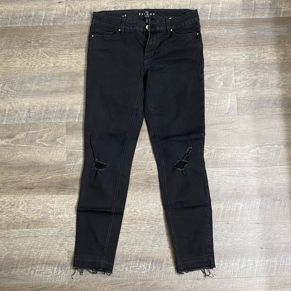 WHBM The Skinny black jean design frayed bottom rips - Picture 2 of 4